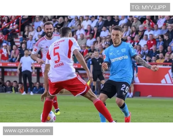 汉堡队与门兴格拉德巴赫的精彩对决全景解说与战术分析